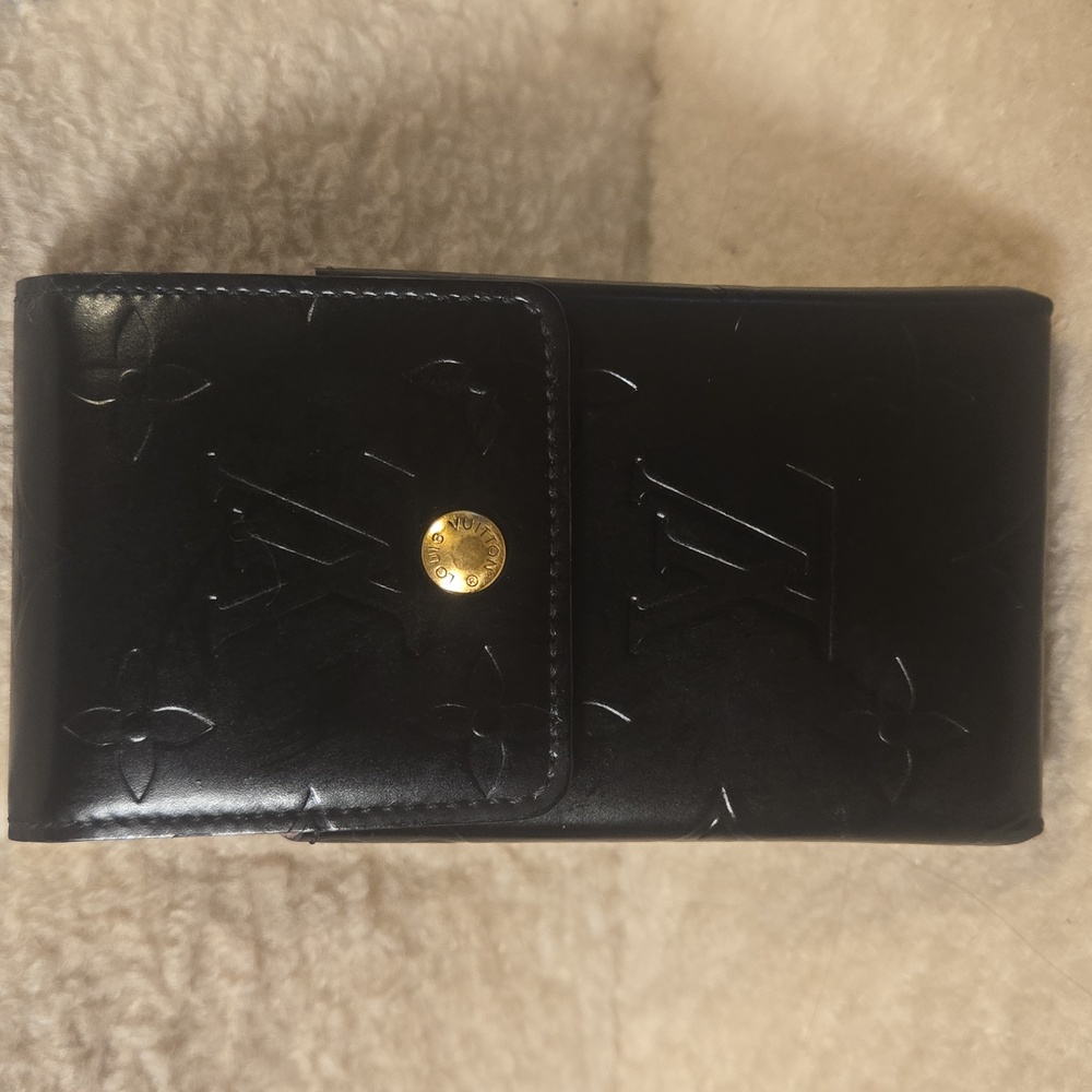 Louis Vuitton Black Vernis With Pink Interior
